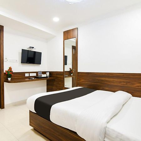 Super Hotel O Eminent Hotel Kolkata Exterior photo
