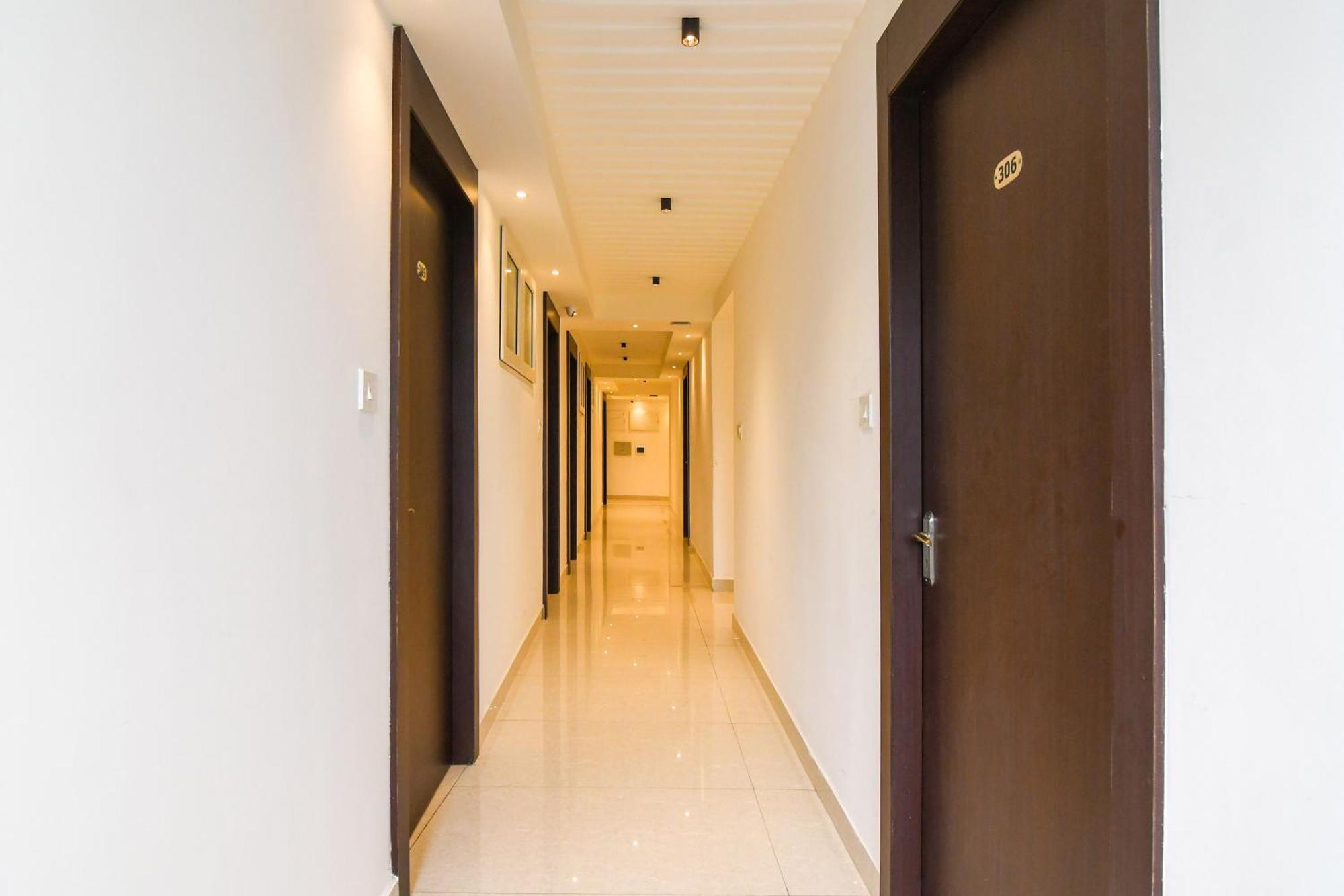 Super Hotel O Eminent Hotel Kolkata Exterior photo